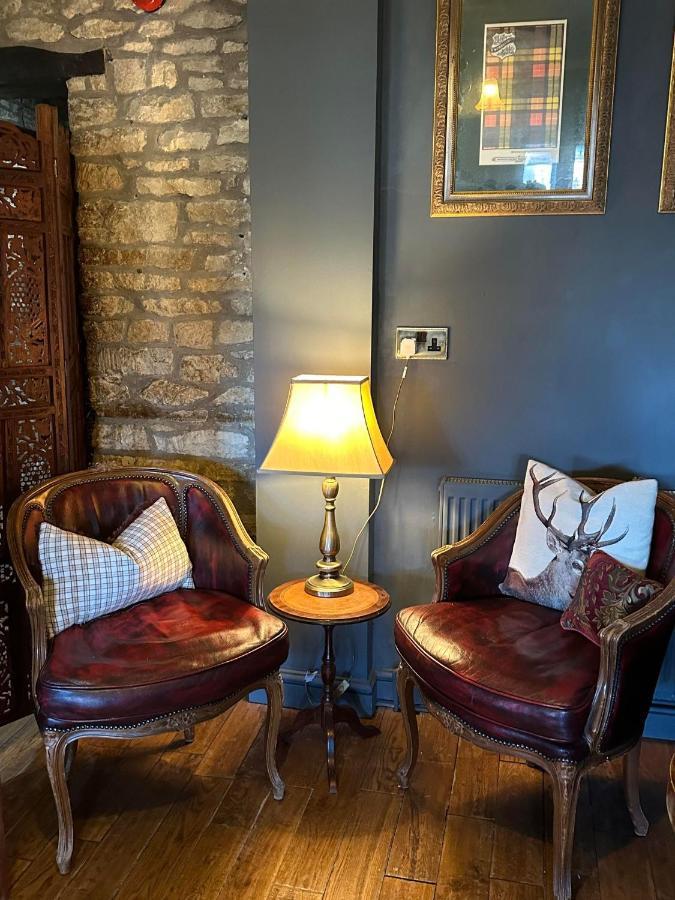Burford Lodge Hotel - Adults Only Екстериор снимка