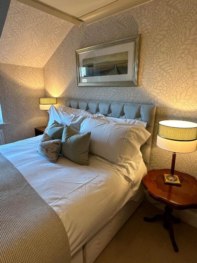 Burford Lodge Hotel - Adults Only Екстериор снимка