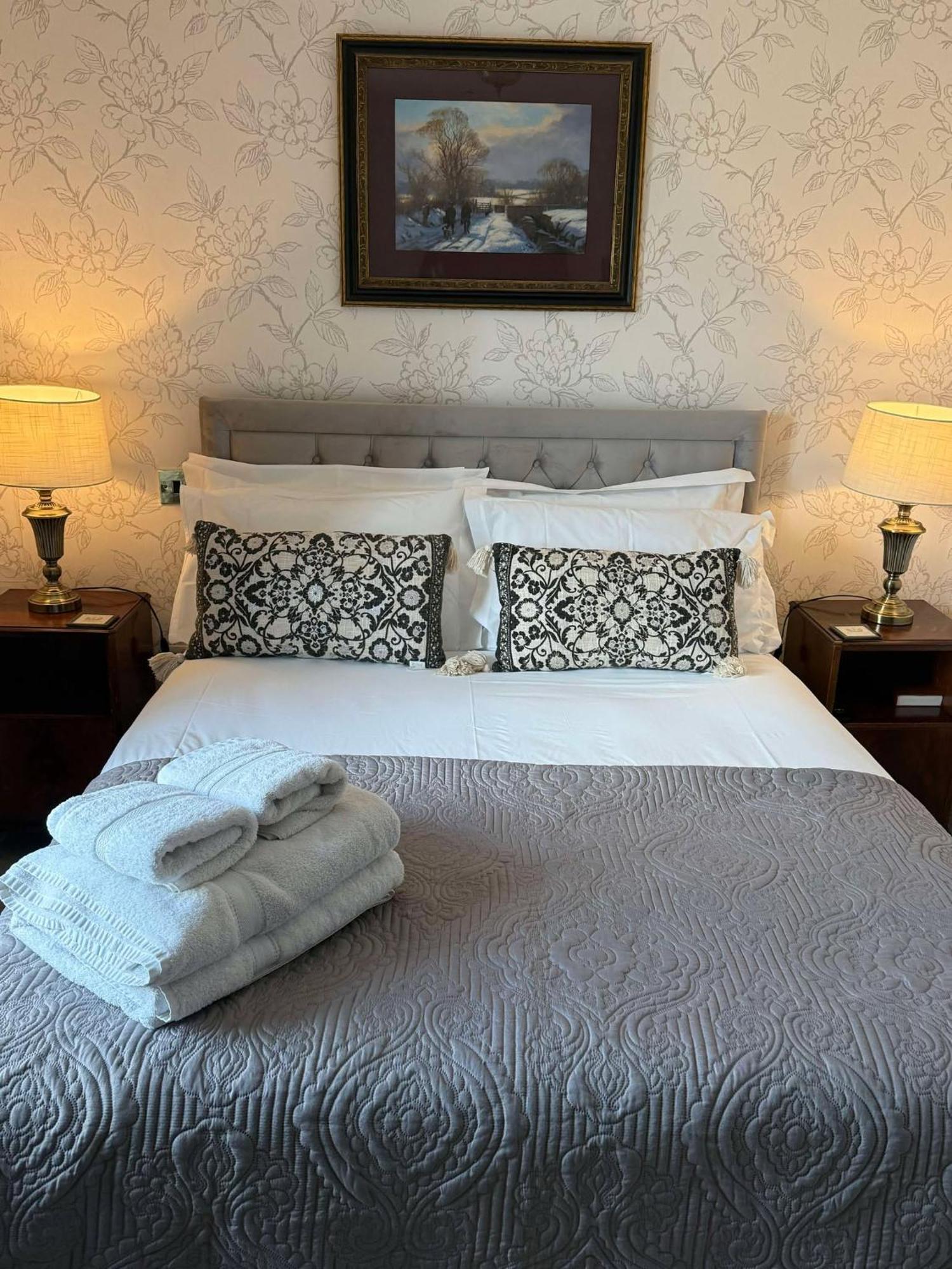 Burford Lodge Hotel - Adults Only Екстериор снимка